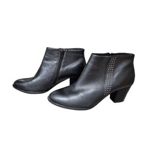 9.5  Vionic Georgia Black Leather Studded Ankle Boots with Block Heel